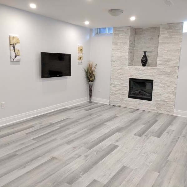 Modern Vinyl Flooring in Dubai