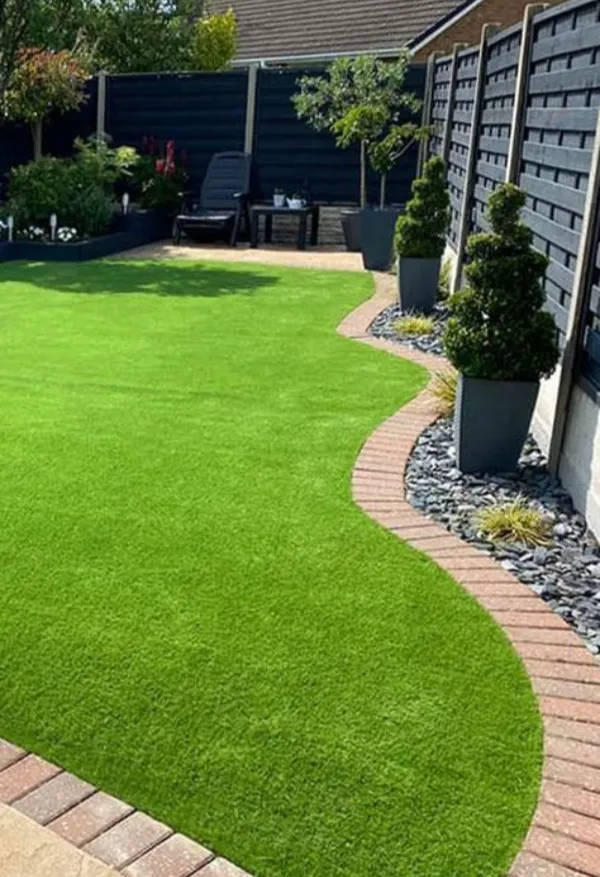 Artificial-Grass-in-Dubai-at-Affordable