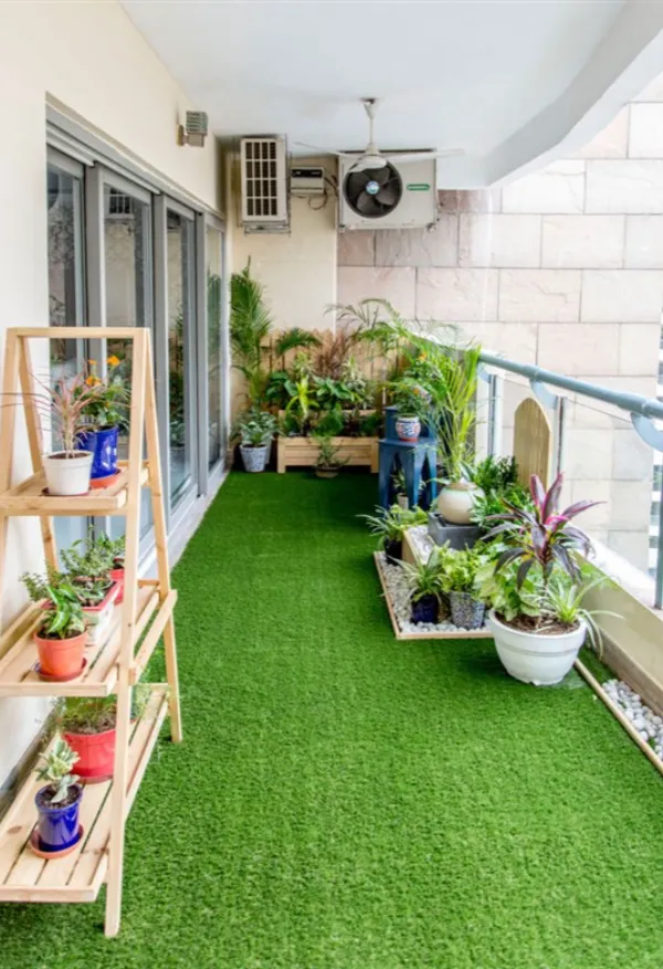 Balcony-Artificial-Grass-1