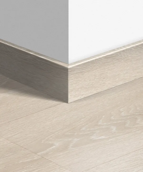 Custom skirting boards UAE
