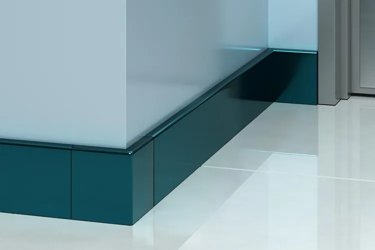 StainLess Steel Skirting Wall